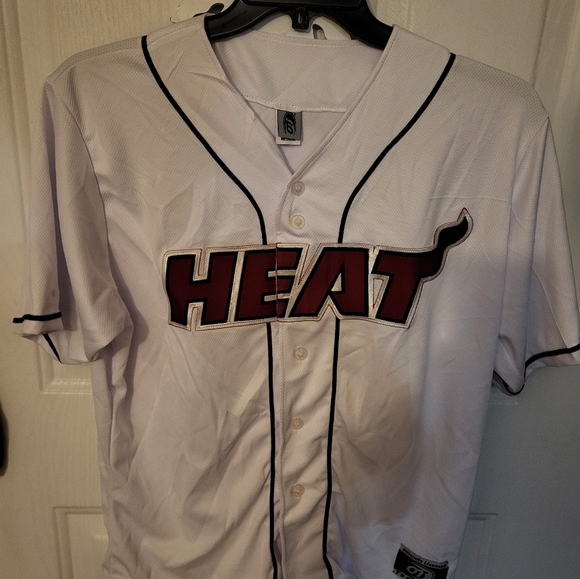 Miami Heat jersey - Picture 1 of 5